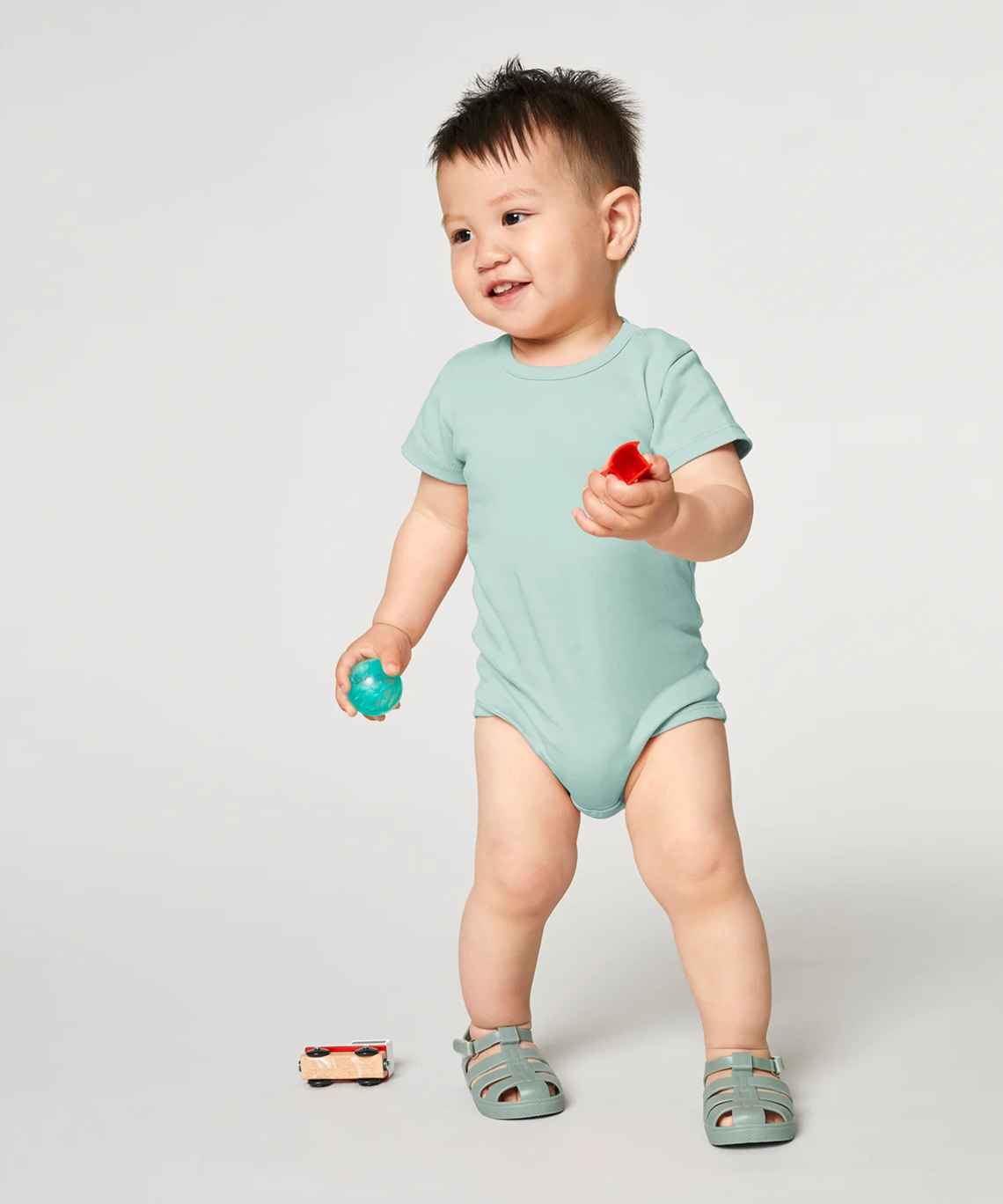 Babybodysuit lifestyle 1